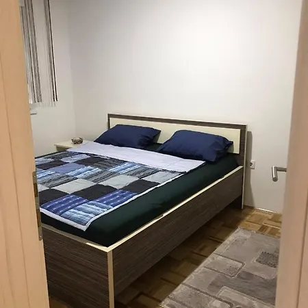 Jaca Tuzla